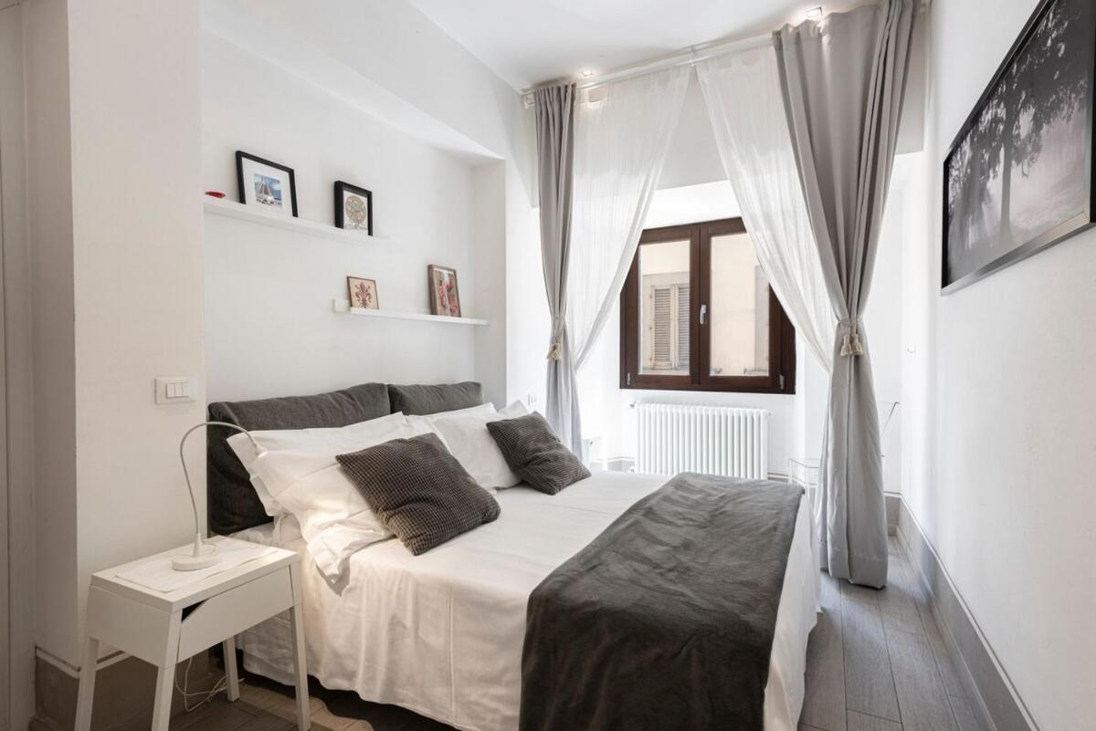 San Antonino Elegant Renovated Cosy Appartamento *